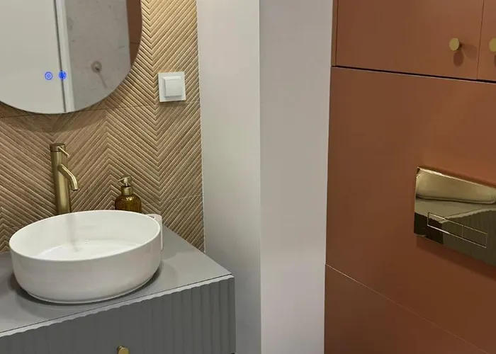 Lokum Przy Akademii Apartment